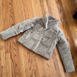 Abercrombie women’s mini puffer jacket. Excellent condition $48 size small
